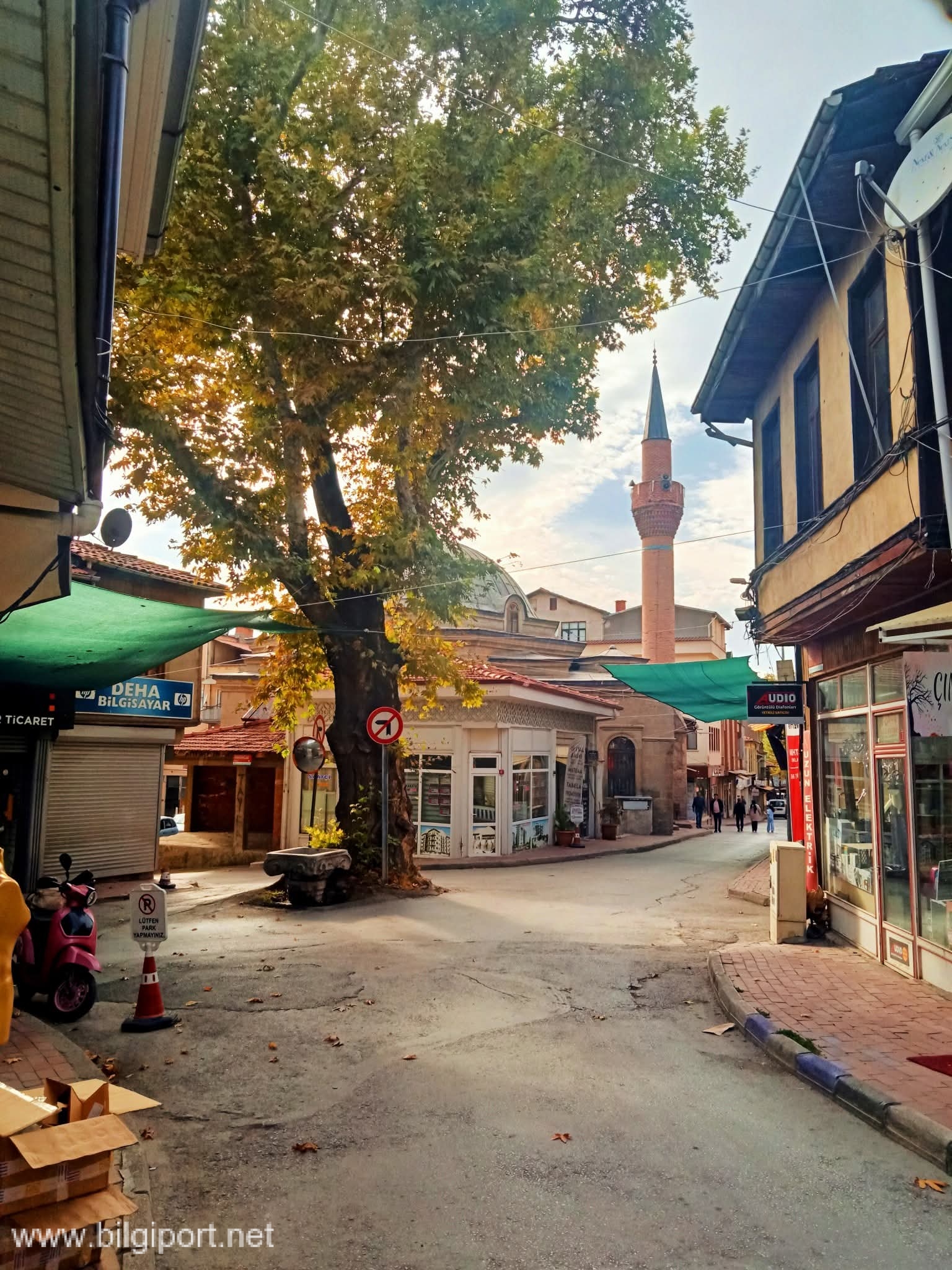 Tavşanlı'da bir sokak